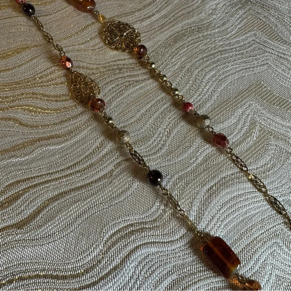 ✨2 for $30✨ Avon Station Necklace (Signed Vintage, Beaded, Gold Tone, Red) - Picture 15 of 17
